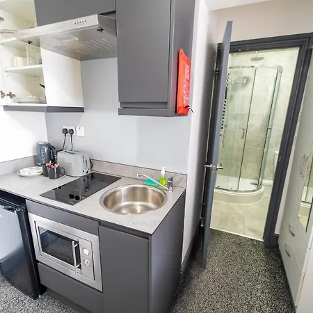 Impeccable 1-bed In Birmingham
